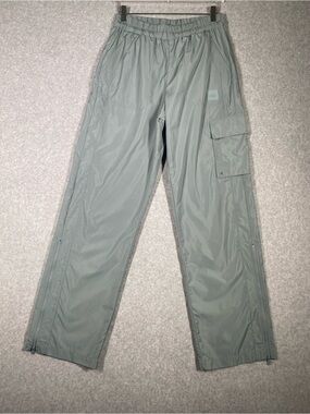 ALO Yoga Men’s Sage Green Cargo Track Pants